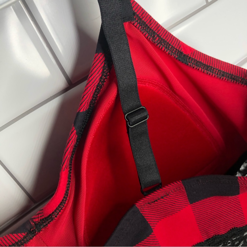Torrid 2X Epic Red Lightly Lined Microfiber Longline Bralette NWT - Picture 9 of 10